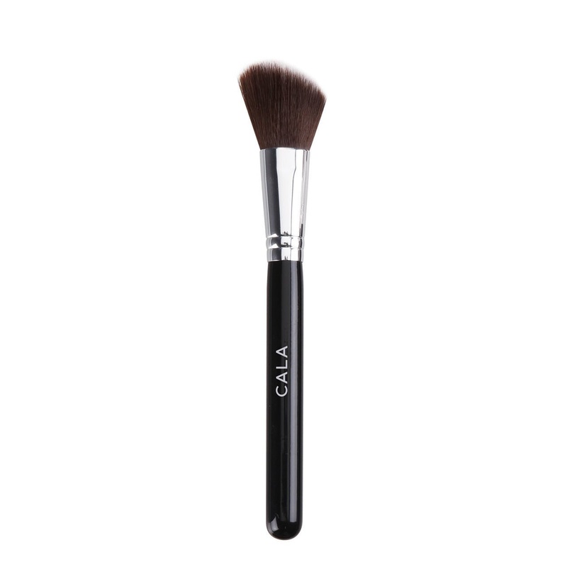 Angled Contour Brush – Studio Master