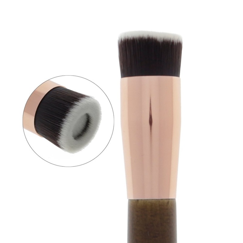 Halo Foundation 126 – Premium Makeup Brush