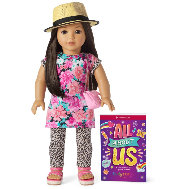 Truly Me 18-inch Doll #124 + Show Your Sweet Side Accessories