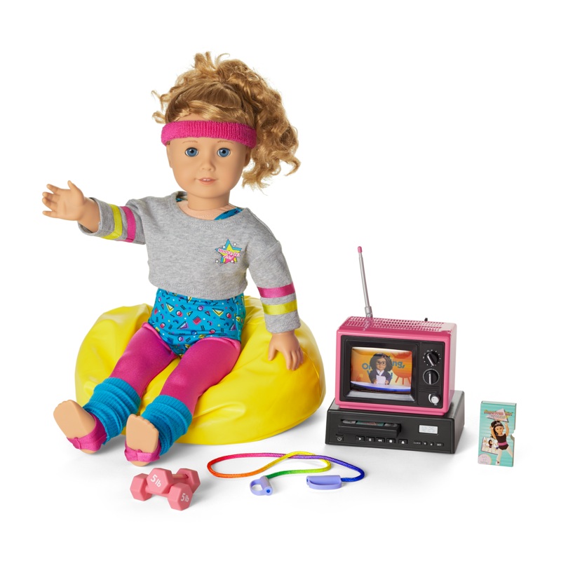 Courtney’s TV, Fitness Accessories & Fitness Outfit