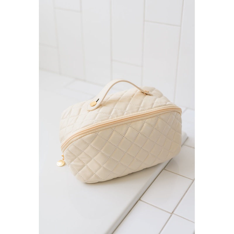 Large Capacity Quilted Makeup Bag in Cream NBI25070995