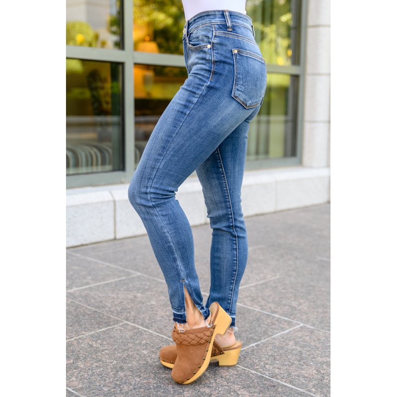 Winona Released Hem Side Slit Skinnies