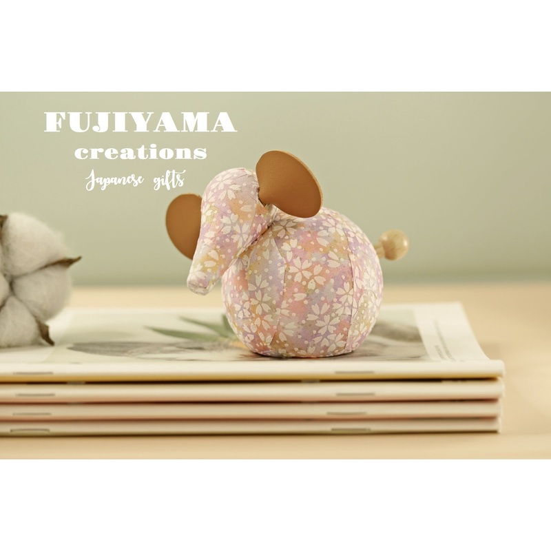 Chiyogami elephant wooden doll,D163