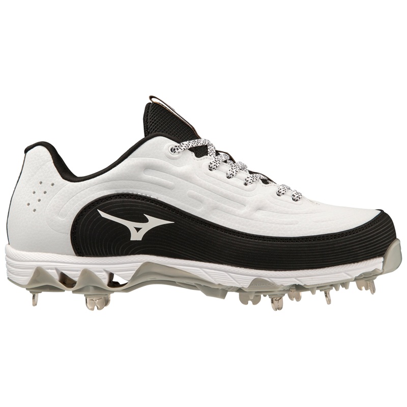 Women’s Mizuno 9-Spike Swift 8 Softball Metal Cleat