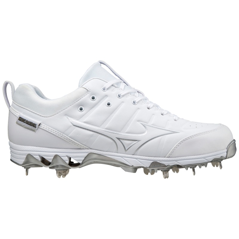 Men’s Mizuno 9-Spike Ambition 2 Metal Baseball Cleats